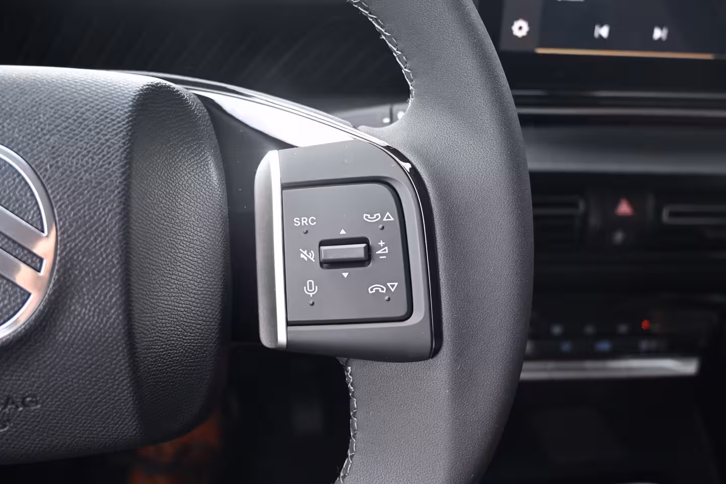 Citroën C3 Aircross 1.2 Hybrid 145pk Plus DEMO-DEAL Tot 8 Jaar Garantie | Navigatie by App | Achteruitrijcamer