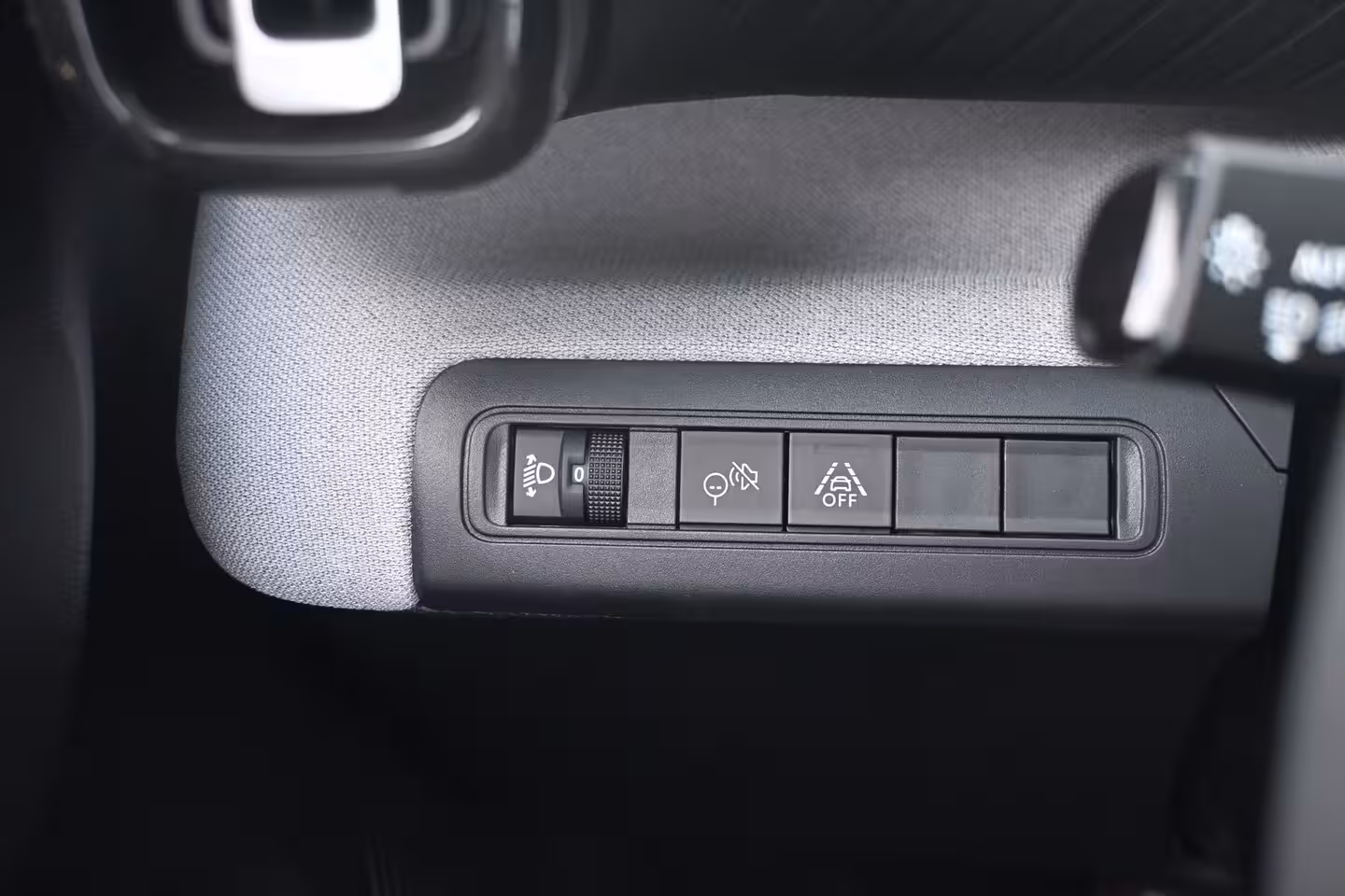 Citroën C3 Aircross 1.2 Hybrid 145pk Plus DEMO-DEAL Tot 8 Jaar Garantie | Navigatie by App | Achteruitrijcamer