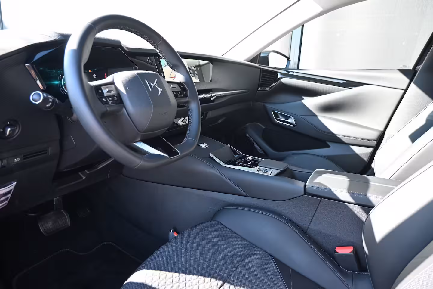 DS No 4 N°4 E-Tense Ligne Business Tot 8 Jaar Garantie | Navigatie | Warmtepomp | Climate Control