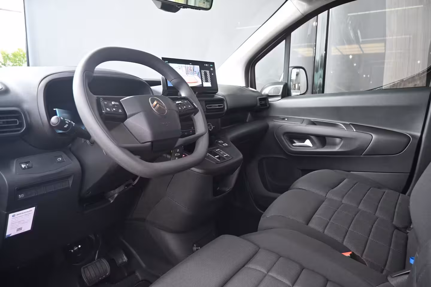 Citroën ë-Berlingo 136 L2 50 kWh DEMO-DEAL Tot 8 Jaar Garantie | Navigatie | Achteruitrijcamera | Dodehoek-De