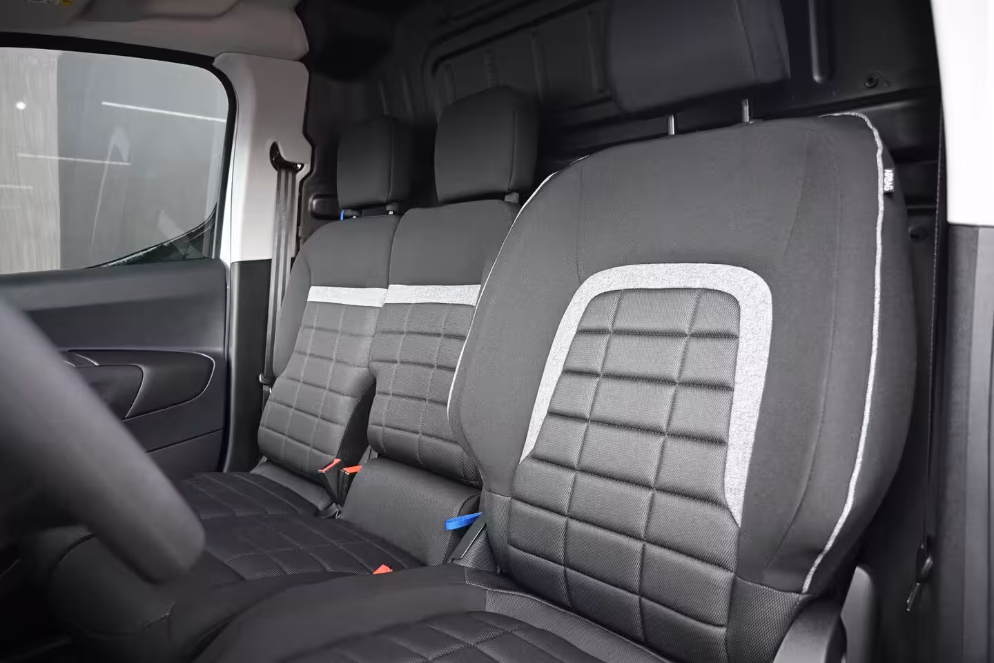 Citroën ë-Berlingo 136 L2 50 kWh DEMO-DEAL Tot 8 Jaar Garantie | Navigatie | Achteruitrijcamera | Dodehoek-De