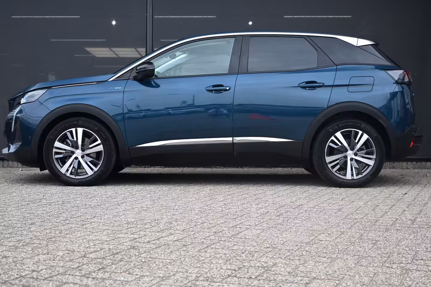 Peugeot 3008 1.6 HYbrid 225 Allure | Navigatie | Achteruitrijcamera | Dodehoek-Detectie | Dealeronderho