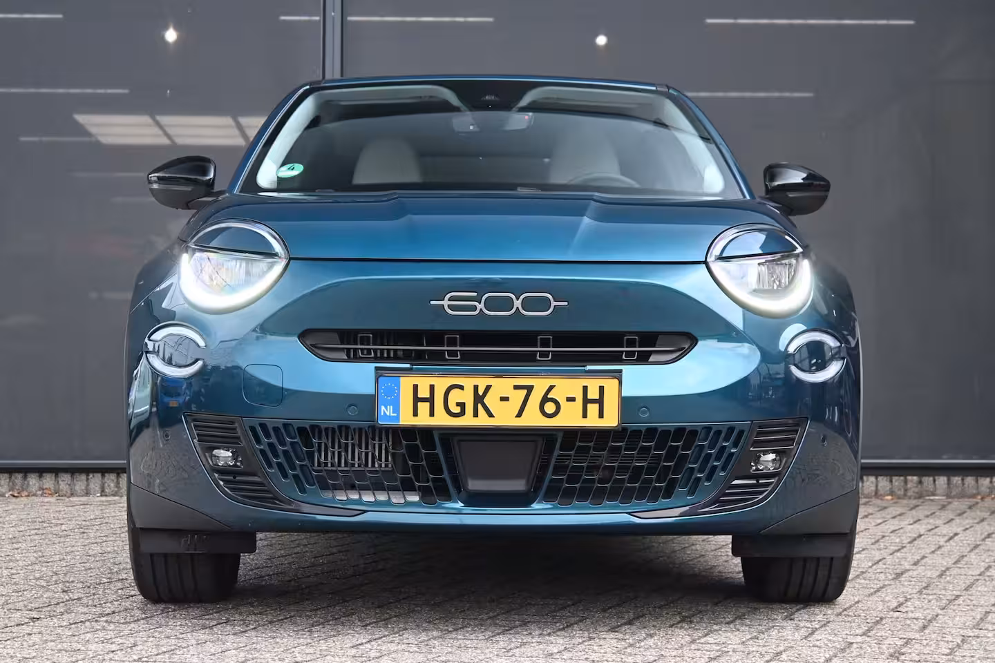 Fiat 600 1.2 Hybrid La Prima 110pk | Vol-Leder | Massage | Elektr. Stoelen | Adaptive Cruise | Elek