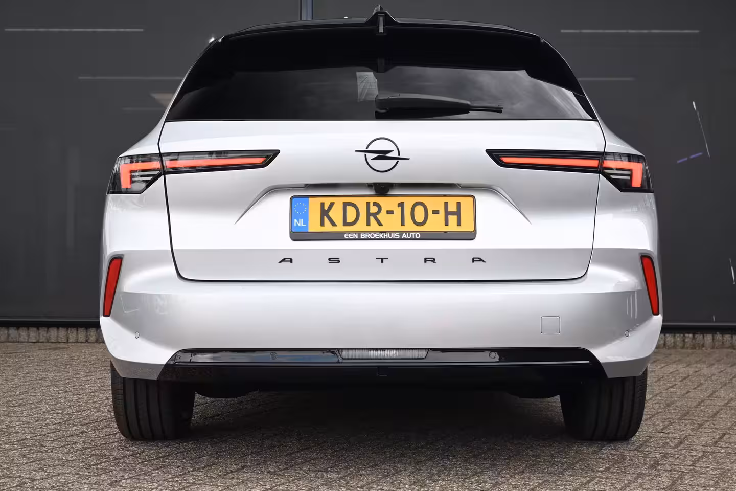Opel Astra Electric 58 kWh Ultimate DEMO-DEAL | Schuif-/Kanteldak | Alcantara | LED-Matrix | Elektr. Stoelen |