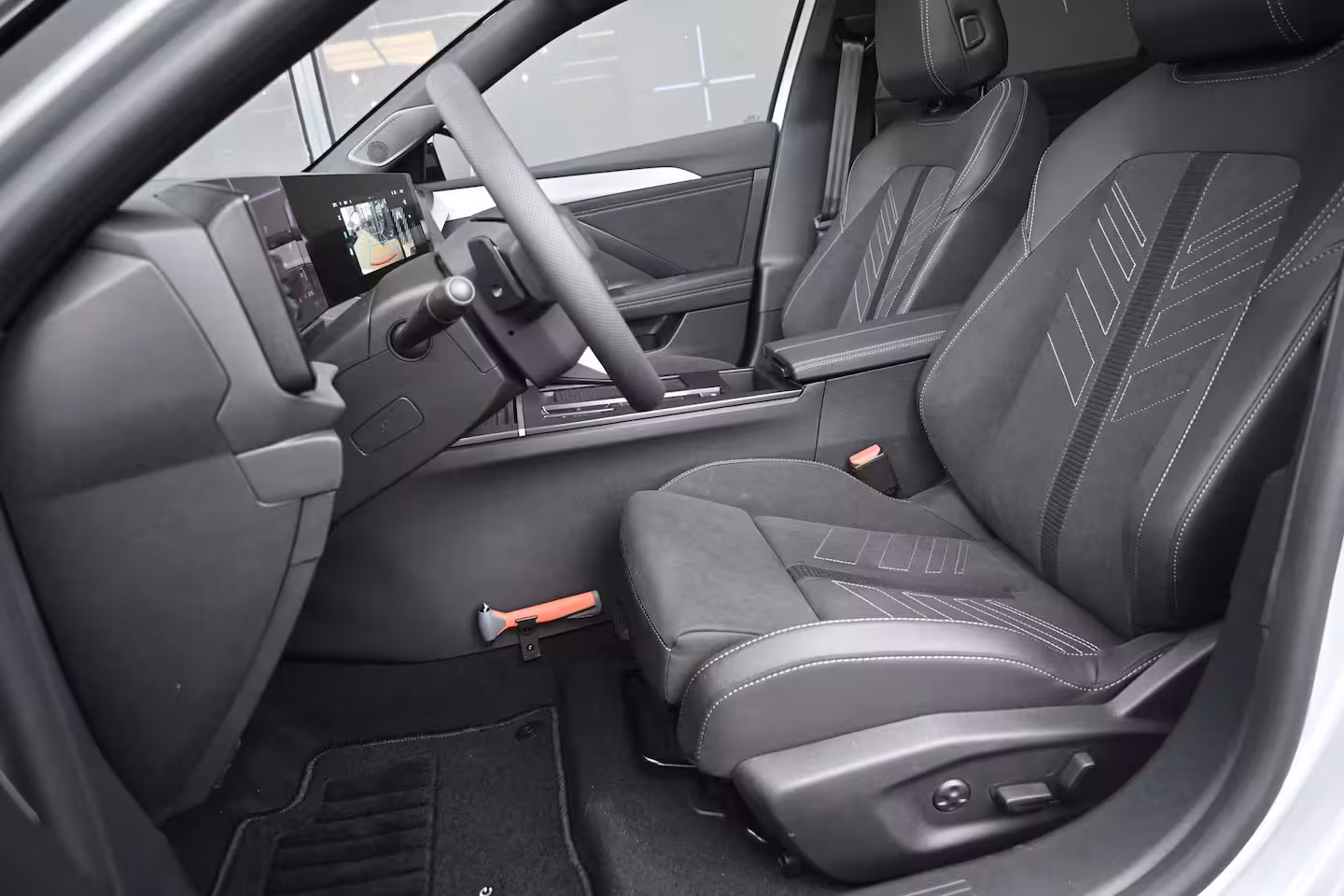 Opel Astra Electric 58 kWh Ultimate DEMO-DEAL | Schuif-/Kanteldak | Alcantara | LED-Matrix | Elektr. Stoelen |