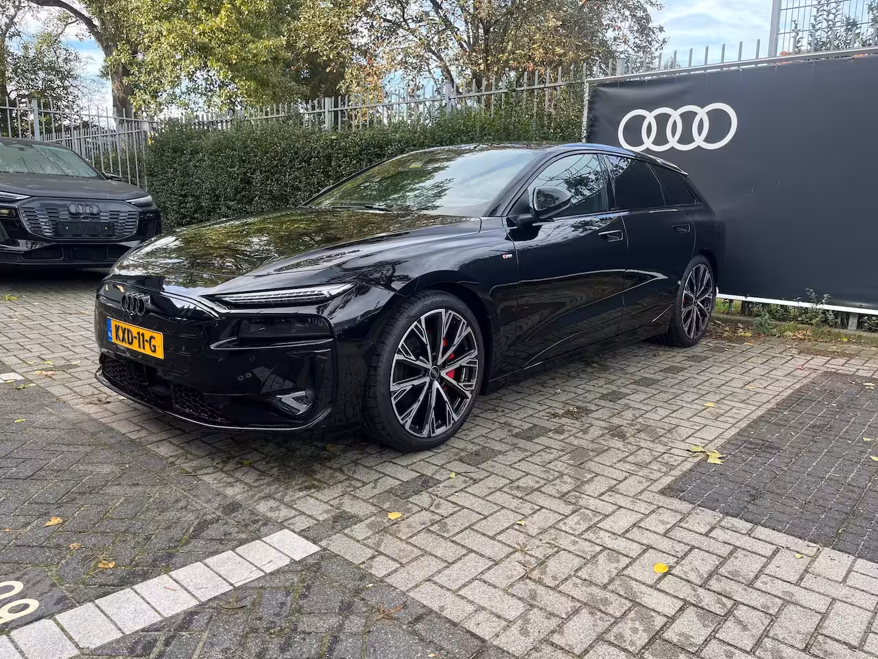 Audi A6 Avant e-tron S edition | Luchtvering | Bang&Olufsen | Trekhaak | 21 inch velgen | Leder/dinamic bekledi