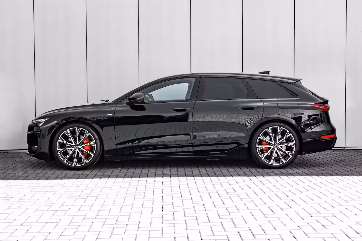 Audi A6 Avant e-tron S edition | Luchtvering | Bang&Olufsen | Trekhaak | 21 inch velgen | Leder/dinamic bekledi