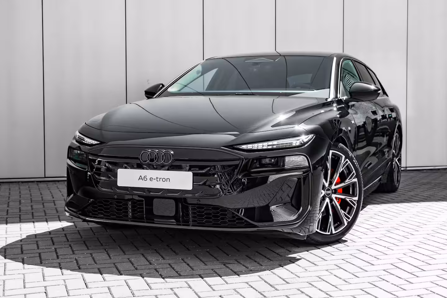 Audi A6 Avant e-tron S edition | Luchtvering | Bang&Olufsen | Trekhaak | 21 inch velgen | Leder/dinamic bekledi