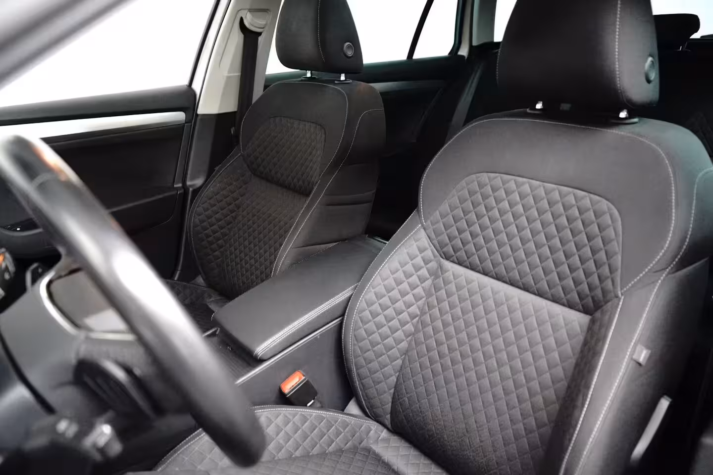 Skoda Superb Combi 1.4 TSI iV 218PK PHEV DSG-6 Business Edition Plus | PANORAMADAK | STUUR+STOELVERW. | CAMER