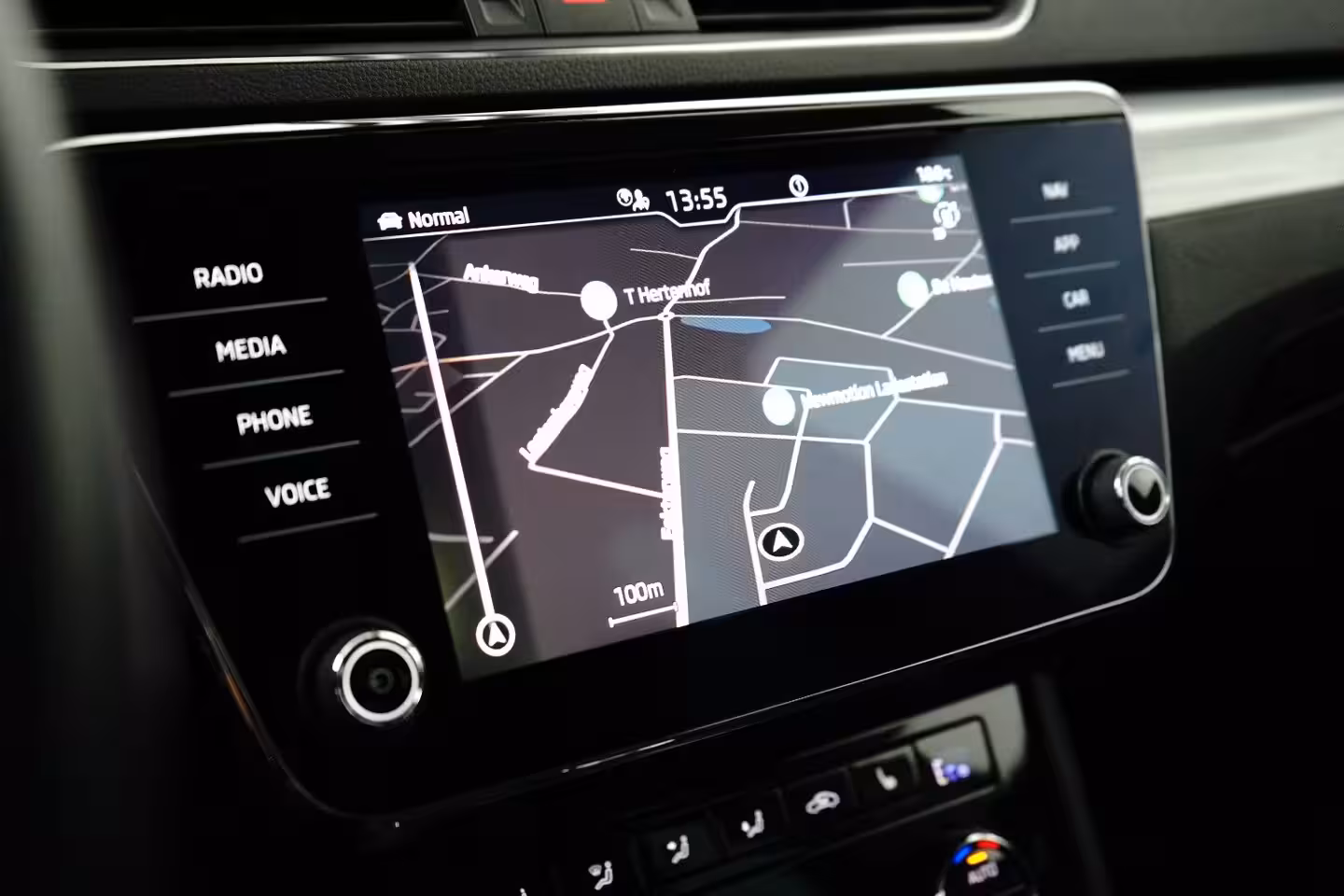 Skoda Superb Combi 1.4 TSI iV 218PK PHEV DSG-6 Business Edition Plus | PANORAMADAK | STUUR+STOELVERW. | CAMER