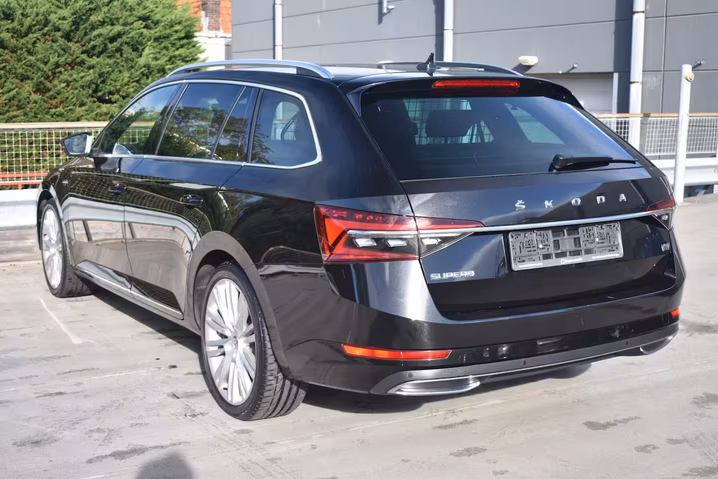 Skoda Superb Combi 1.4 204pk L&K iV PHEV | ACC | Volledig lederen stoelen | Elektrisch verstelbare stoelen in
