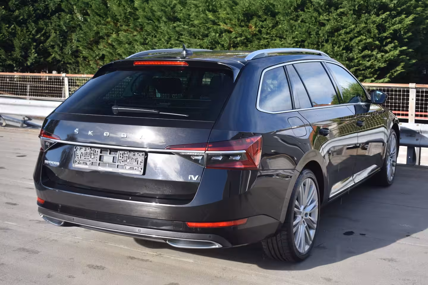 Skoda Superb Combi 1.4 204pk L&K iV PHEV | ACC | Volledig lederen stoelen | Elektrisch verstelbare stoelen in