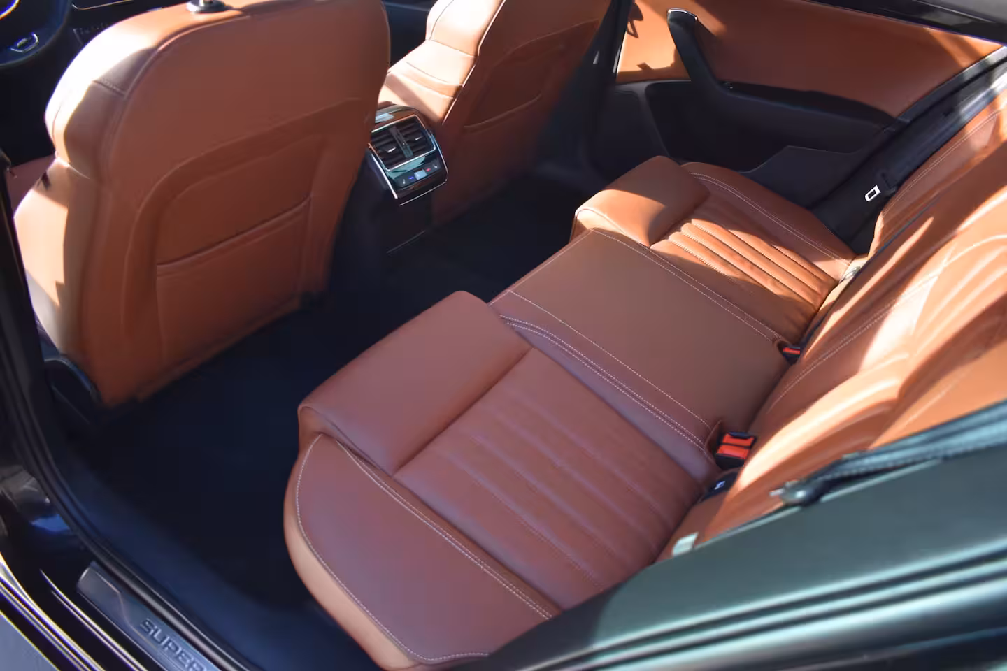 Skoda Superb Combi 1.4 204pk L&K iV PHEV | ACC | Volledig lederen stoelen | Elektrisch verstelbare stoelen in