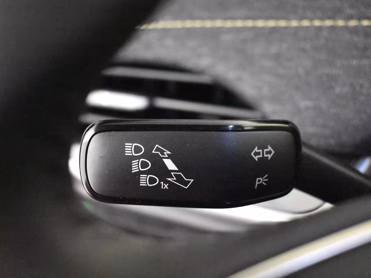 Skoda Elroq Business Edition | Cruise control met speedlimiter | Driving mode select | LED interieurve