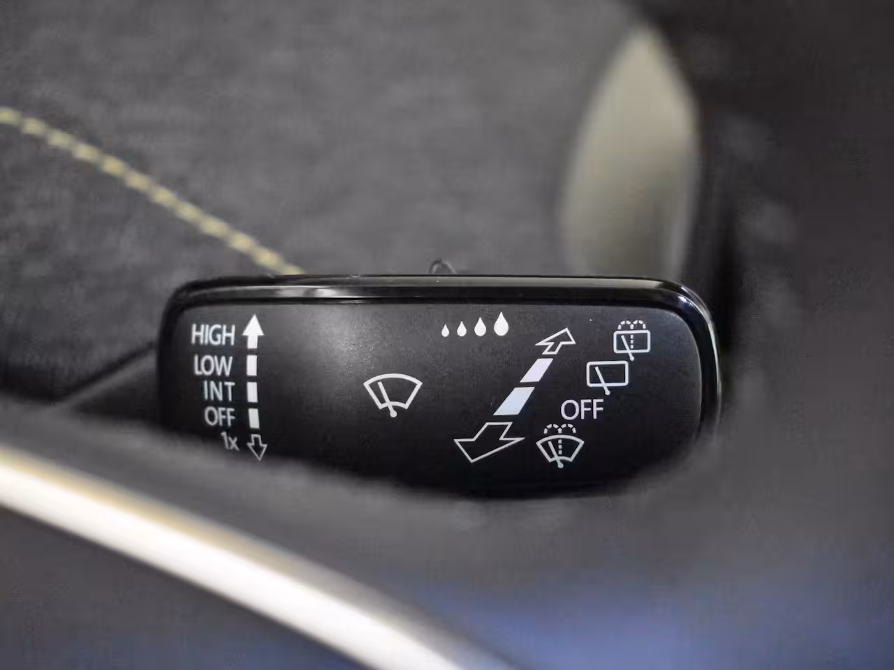 Skoda Elroq Business Edition | Cruise control met speedlimiter | Driving mode select | LED interieurve