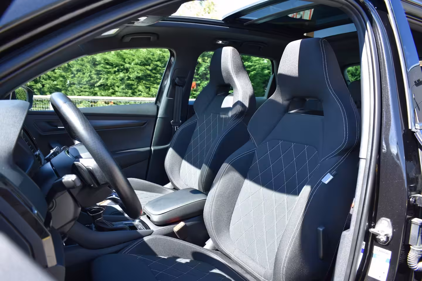 Skoda Karoq 1.5TSi ACT 150PK DSG Sportline Business | Cruise Control | PDC V+A | Stoel- en stuurwielve