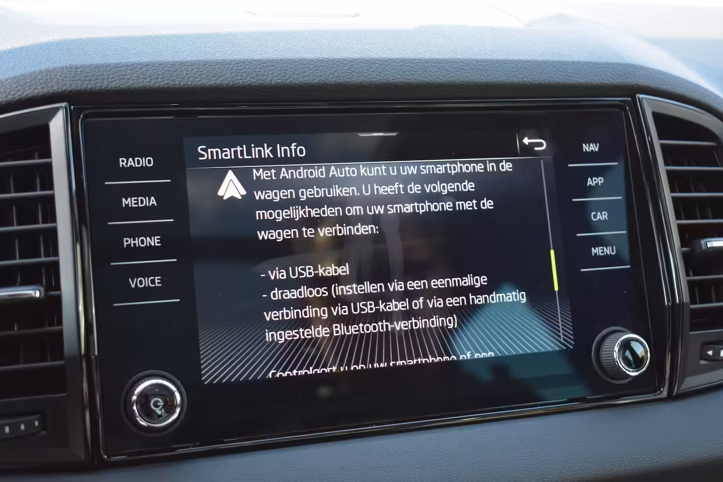 Skoda Karoq 1.5TSi ACT 150PK DSG Sportline Business | Cruise Control | PDC V+A | Stoel- en stuurwielve