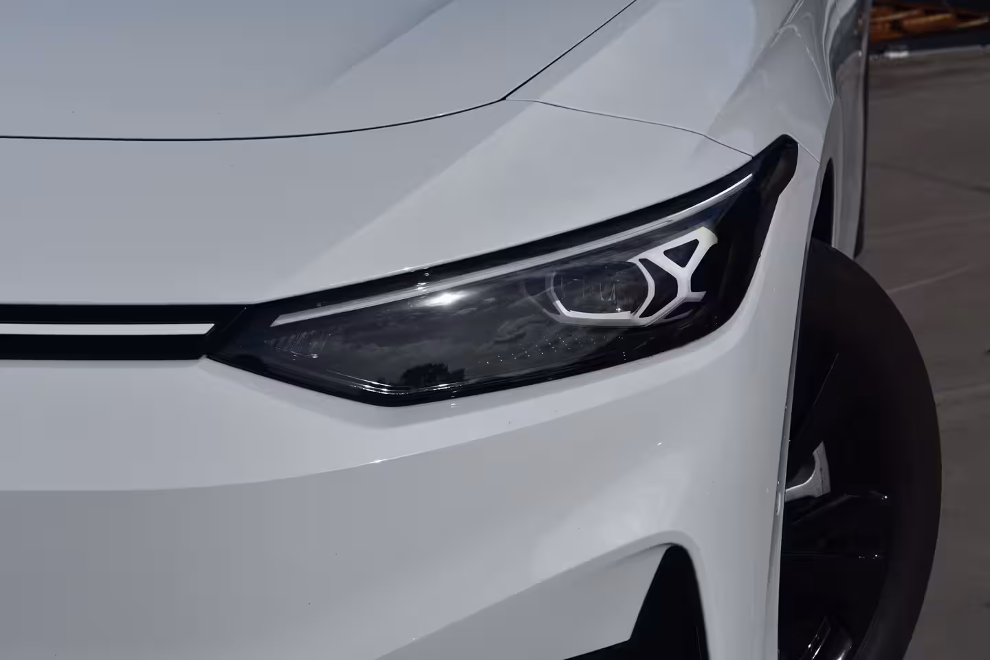 Volkswagen ID.7 Tourer Limited Edition | 77KWH | 286 PK | TREKHAAK | CAMERA | STOEL + STUUR VERW. | APP.CONNECT |