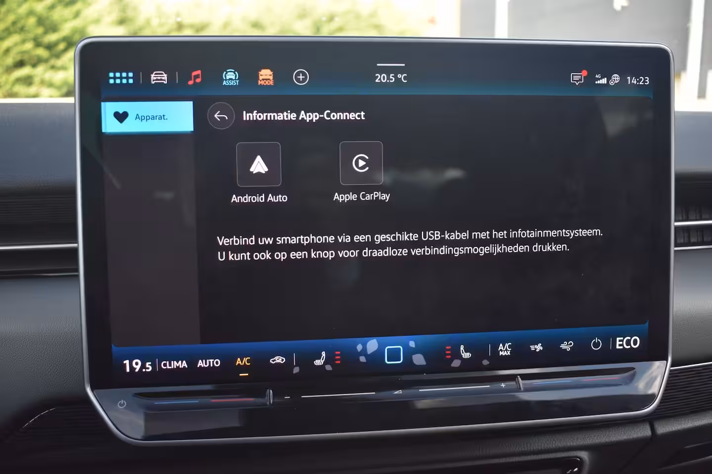 Volkswagen ID.7 Tourer Limited Edition | 77KWH | 286 PK | TREKHAAK | CAMERA | STOEL + STUUR VERW. | APP.CONNECT |