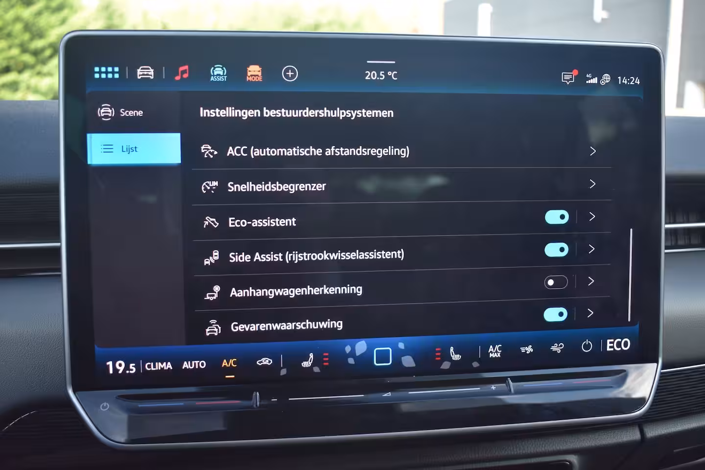 Volkswagen ID.7 Tourer Limited Edition | 77KWH | 286 PK | TREKHAAK | CAMERA | STOEL + STUUR VERW. | APP.CONNECT |