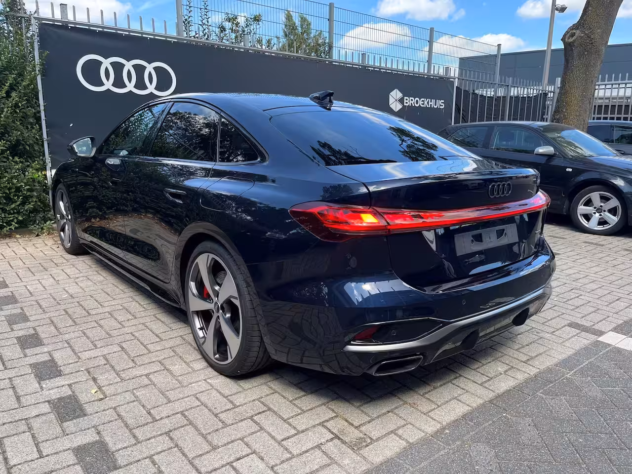 Audi A5 Limousine 2.0 e-hybrid quattro S edition Competition | 367 PK competition | Stoelventilatie | Demper
