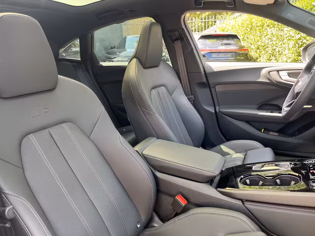 Audi A5 Limousine 2.0 e-hybrid quattro S edition Competition | 367 PK competition | Stoelventilatie | Demper