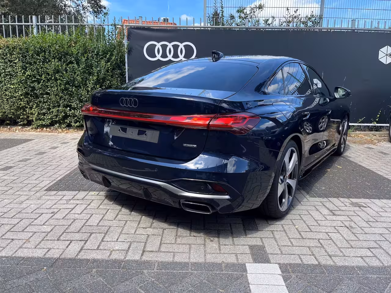 Audi A5 Limousine 2.0 e-hybrid quattro S edition Competition | 367 PK competition | Stoelventilatie | Demper