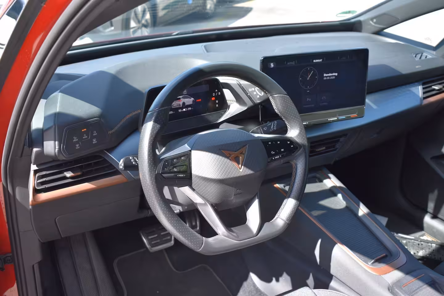 Cupra Born 62kWh Impulse 204PK | Warmtepomp | BeatsAudio | Cargo pakket | Verwarmbaar stuurwiel