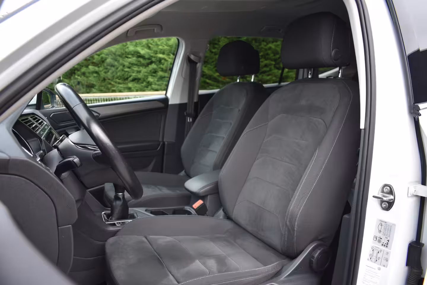 Volkswagen Tiguan Allspace 1.4 TSI 150PK Comfortline | TREKHAAK | STOELVERW. | CAMERA | NAVIGATIE | ADAPT. CRUISE | F