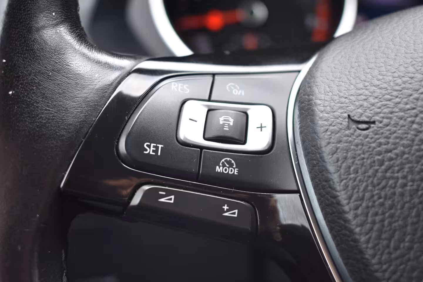 Volkswagen Tiguan Allspace 1.4 TSI 150PK Comfortline | TREKHAAK | STOELVERW. | CAMERA | NAVIGATIE | ADAPT. CRUISE | F