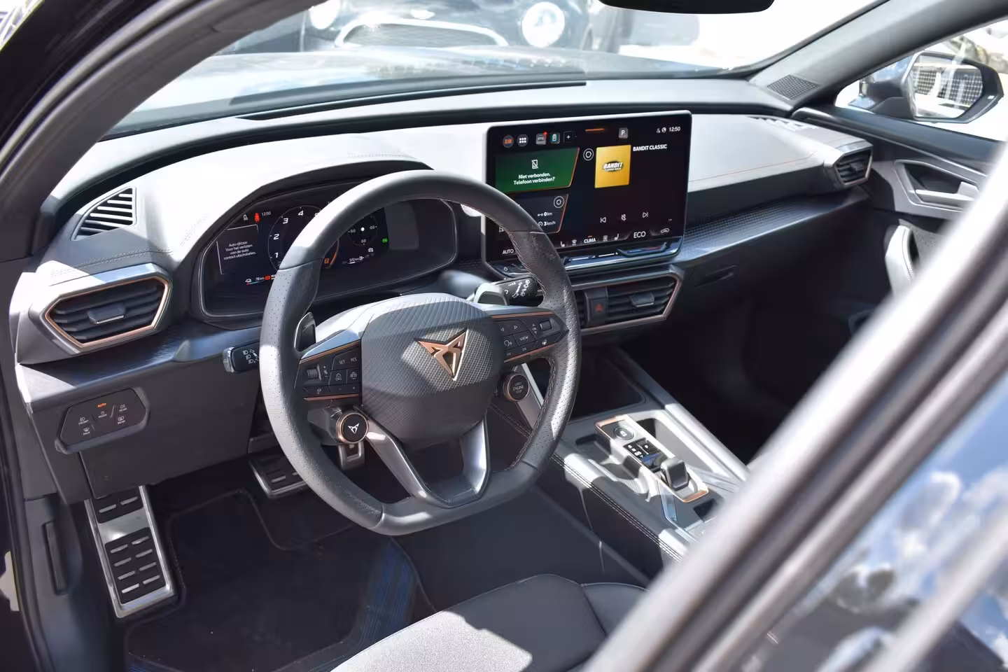 Cupra Formentor 1.5 TSI e-Hybrid 204PK PHEV | Achteruitrijcamera | ACC | Elektrische achterklep | Verwarmd