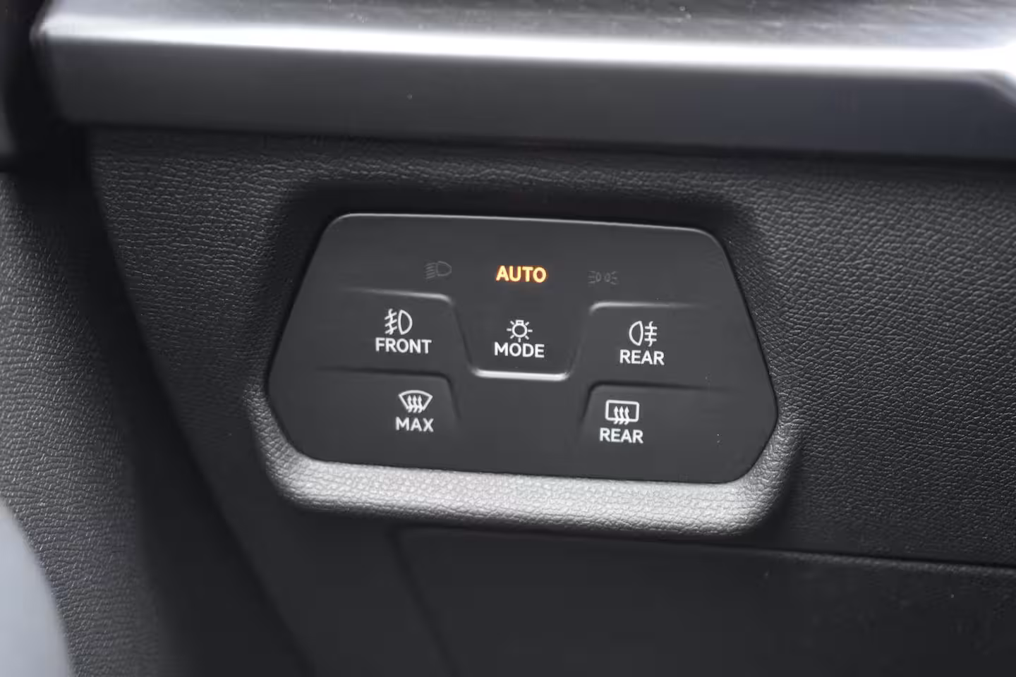 Cupra Formentor 1.5 TSI e-Hybrid 204PK PHEV | Achteruitrijcamera | ACC | Elektrische achterklep | Verwarmd