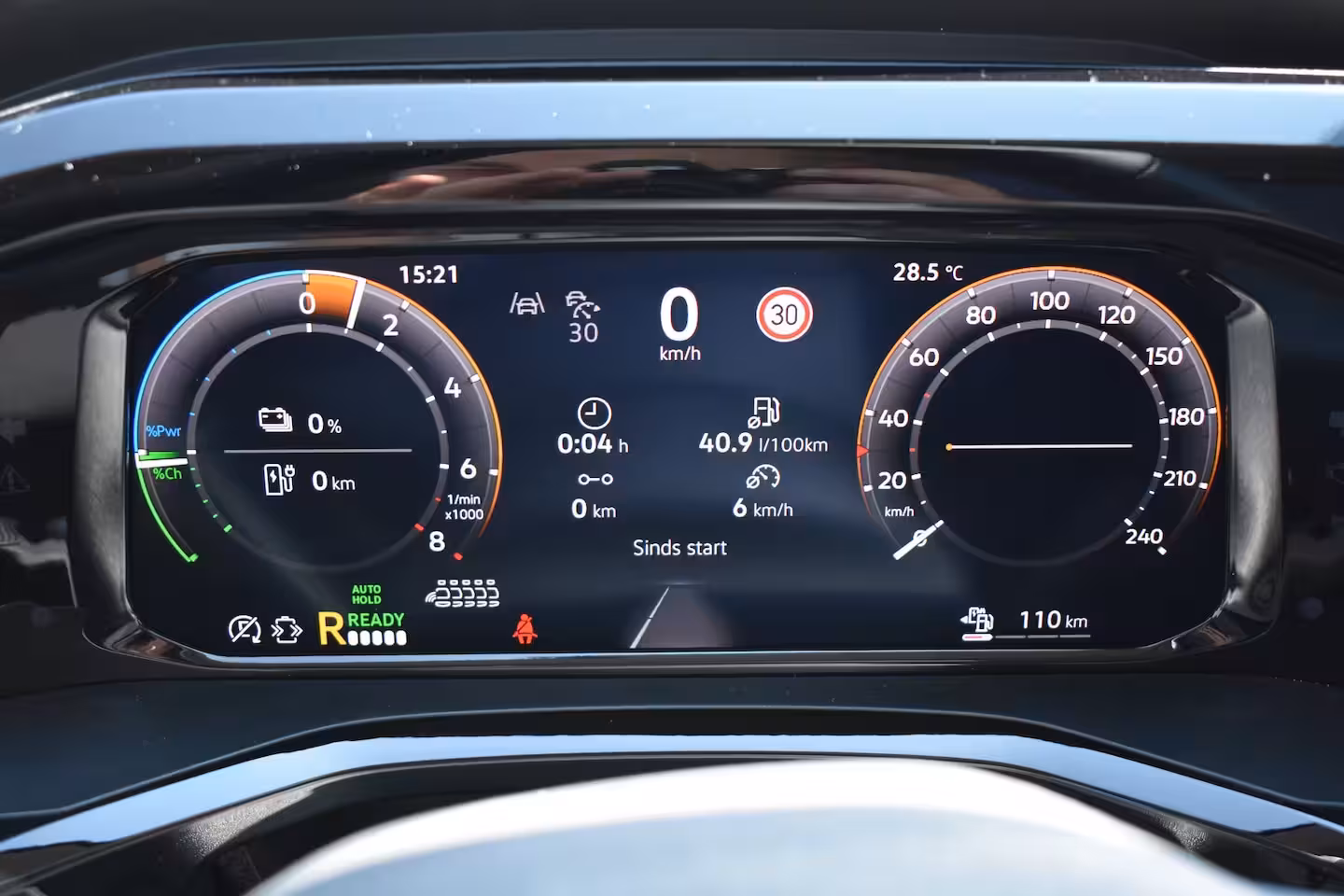 Volkswagen Multivan Bulli eHybrid lang 4MOTION | Verlaagd dynamisch onderstel | 'App-Connect' draadloze smartp