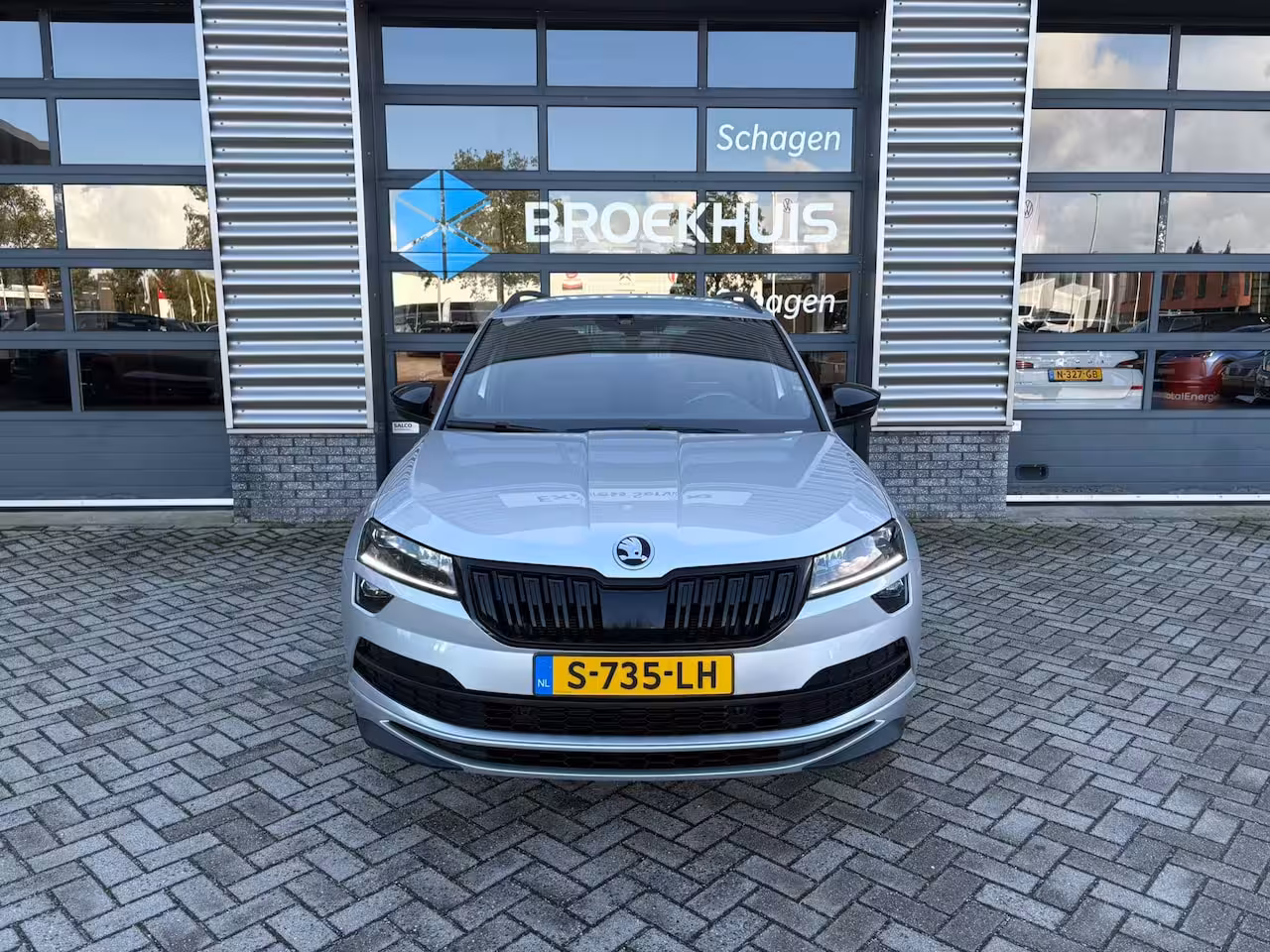 Skoda Karoq 1.5 TSI 150 pk ACT Sportline Business | Achteruitrijcamera | Stoel\stuur verwarming | Appl