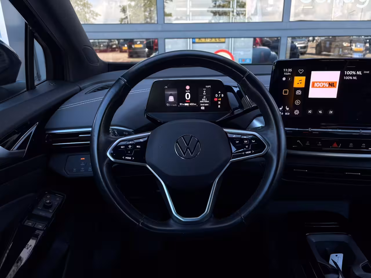 Volkswagen ID.5 Pro 77 kWh 175 pk | SoH 95, 78% | Wegklapbare Trekhaak | Apple Carplay | Cruise control ad