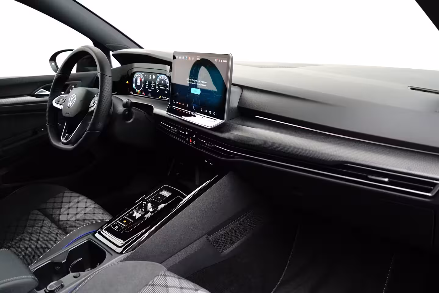 Volkswagen Golf 1.5 eTSI 150 pk R-Line | Panoramadak | 360 Camera | Matrix LED |