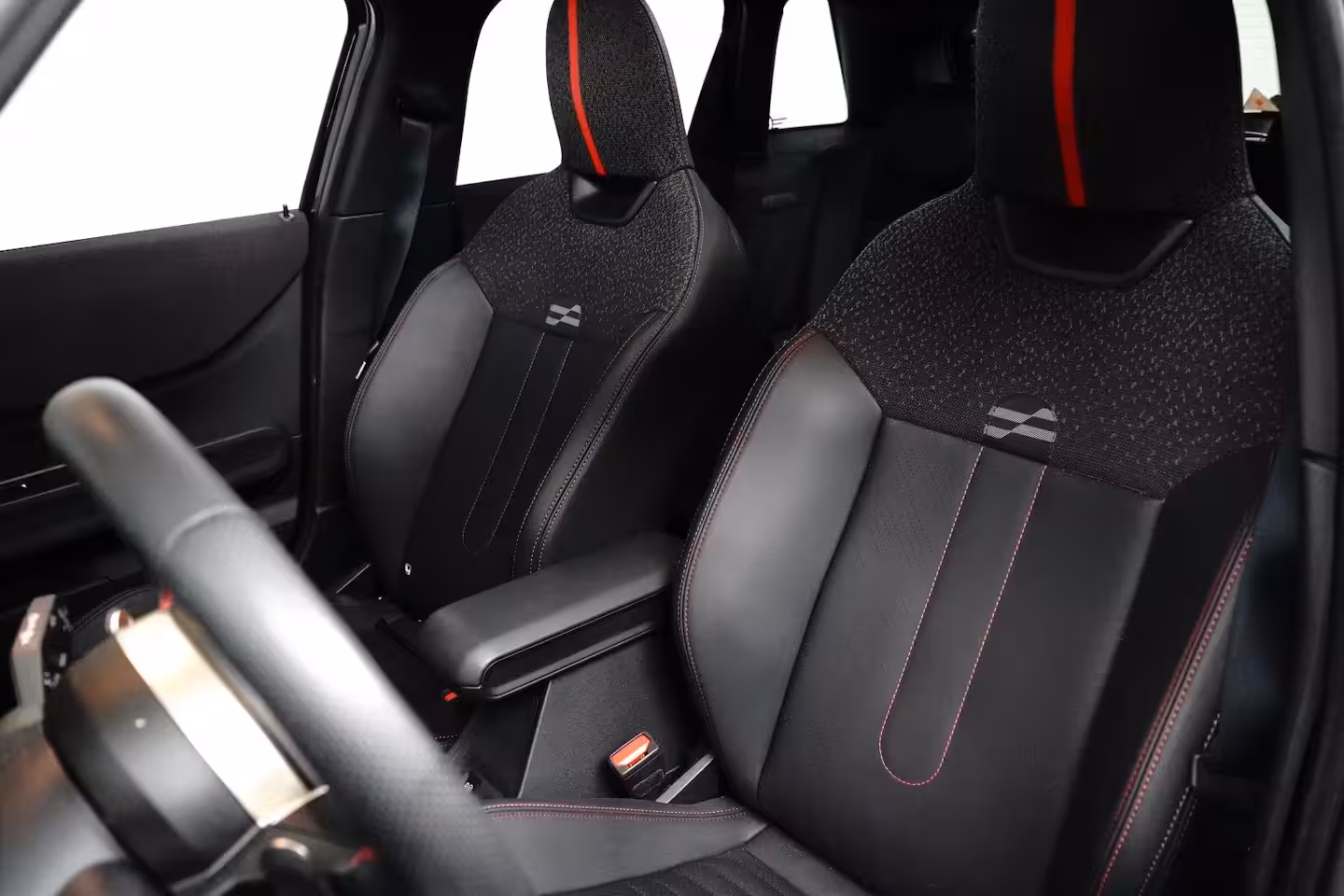 Mini 5-Deurs 2.0 Cooper S John Cooper Works XL 204 pk | Achteruitrijcamera | Panoramadak | Apple Carpla