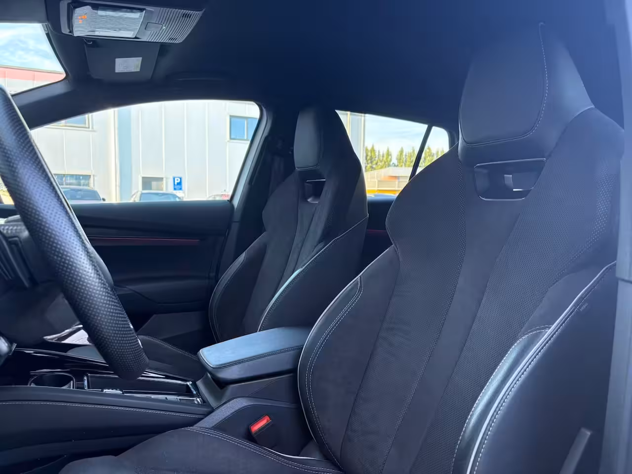 Skoda Enyaq iV 60 180 pk | SOH 92, 4 | LM-Velgen 19 inch | Achteruitrijcamera | Apple Carplay