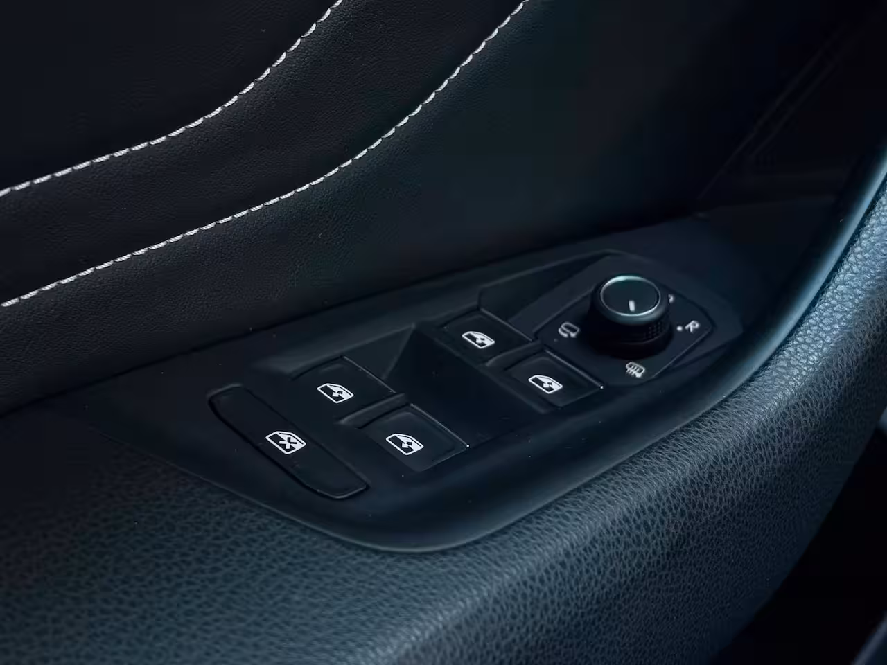 Volkswagen Arteon Shooting Brake 2.0 TSI 190 pk R-Line Business 7-DSG | Achteruitrijcamera | Navigatie | Elektrische achter
