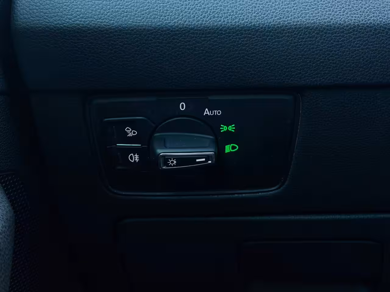 Volkswagen Arteon Shooting Brake 2.0 TSI 190 pk R-Line Business 7-DSG | Achteruitrijcamera | Navigatie | Elektrische achter
