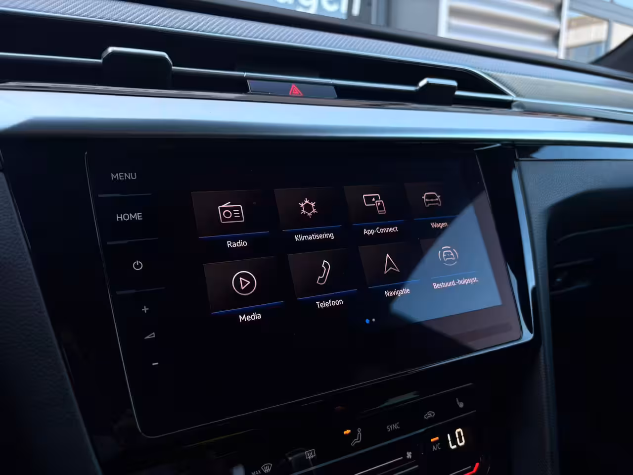 Volkswagen Arteon Shooting Brake 2.0 TSI 190 pk R-Line Business 7-DSG | Achteruitrijcamera | Navigatie | Elektrische achter