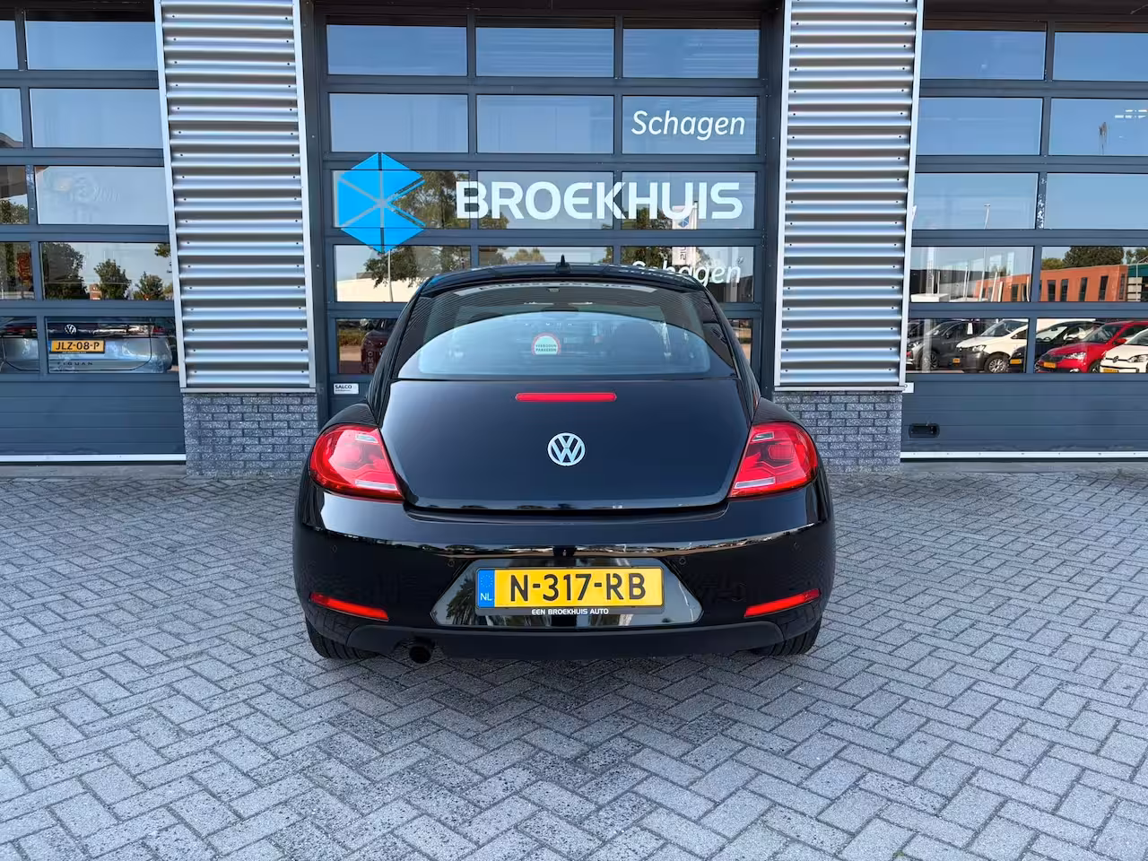 Volkswagen Beetle 1.2 TSI 105 pk Design | Airco | Navigatie | Stoelverwarming |