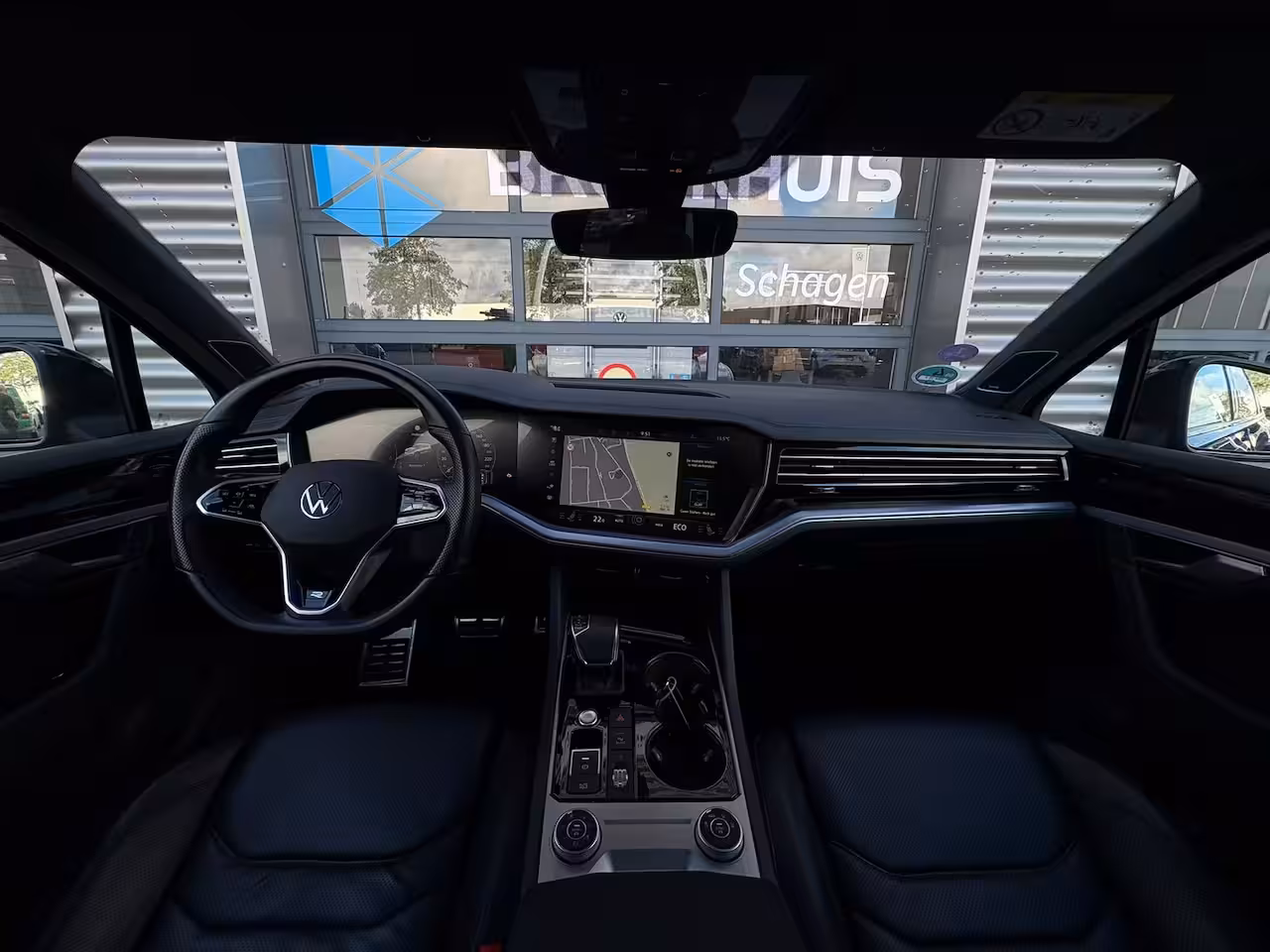 Volkswagen Touareg 3.0 TSi 462 pk eHybrid 4MOTION R | Wegklapbare Trekhaak | Luchtvering | Dynaudio | HUD |