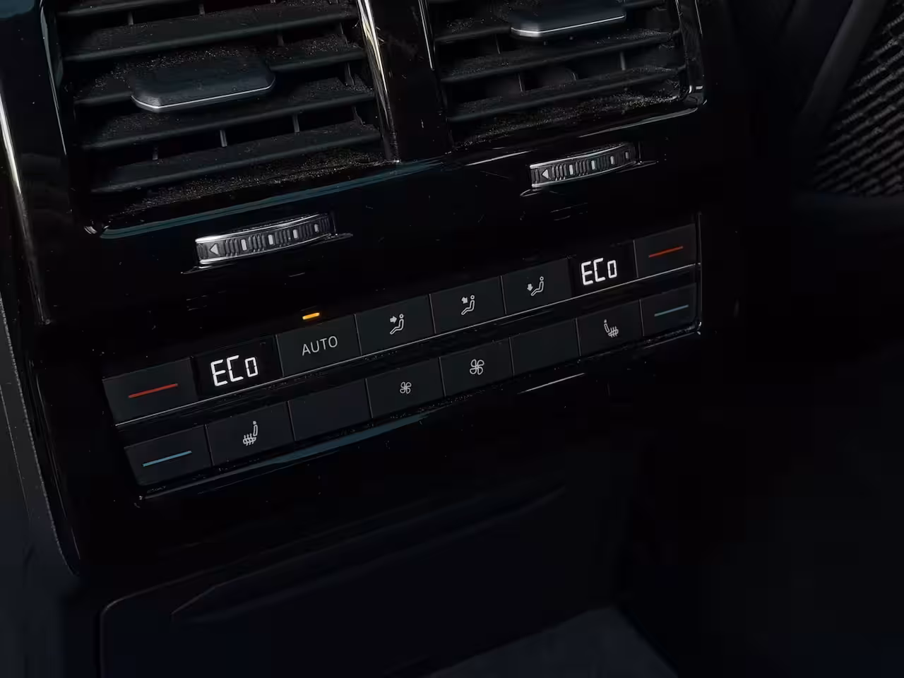 Volkswagen Touareg 3.0 TSi 462 pk eHybrid 4MOTION R | Wegklapbare Trekhaak | Luchtvering | Dynaudio | HUD |