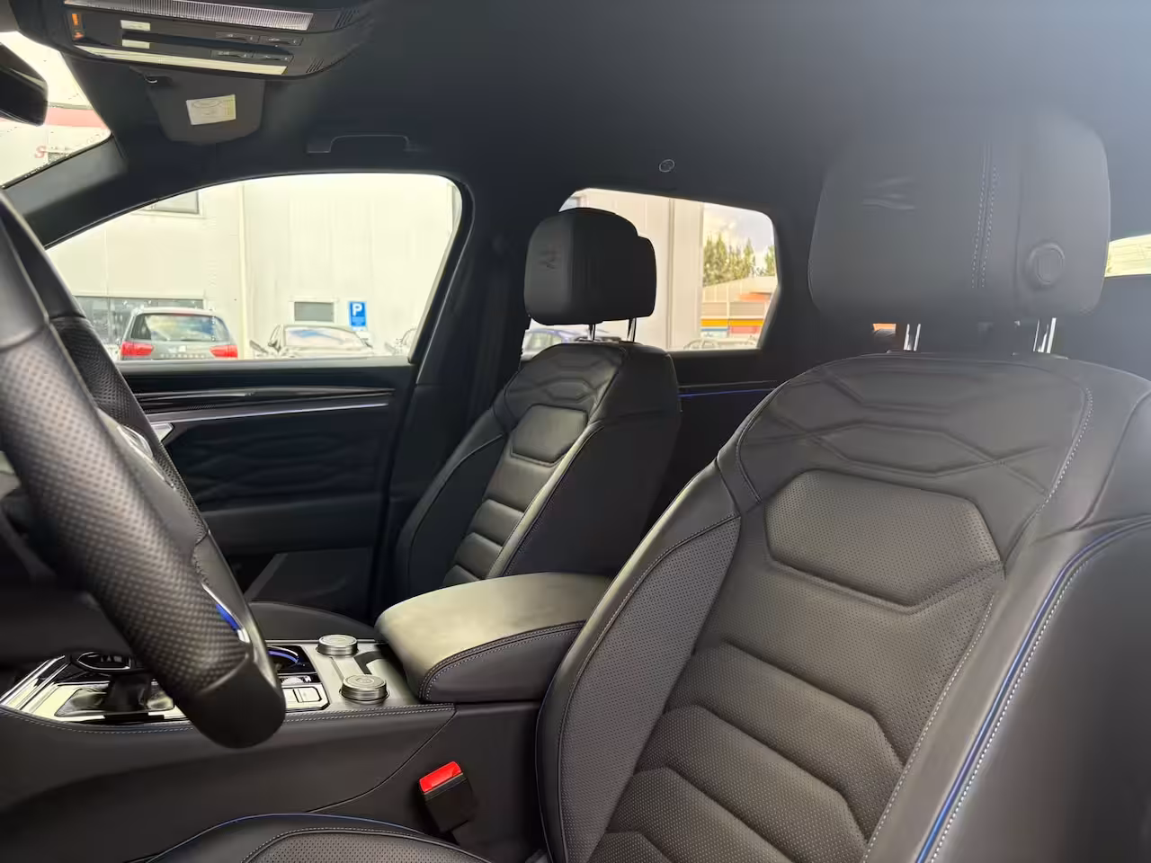 Volkswagen Touareg 3.0 TSi eHybrid 4MOTION 462 pk R-line | Trekhaak elek. uitklapbaar | 21 inch LM-Velgen | A