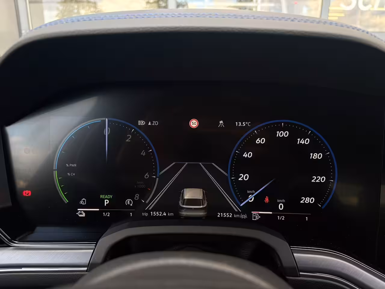 Volkswagen Touareg 3.0 TSi eHybrid 4MOTION 462 pk R-line | Trekhaak elek. uitklapbaar | 21 inch LM-Velgen | A