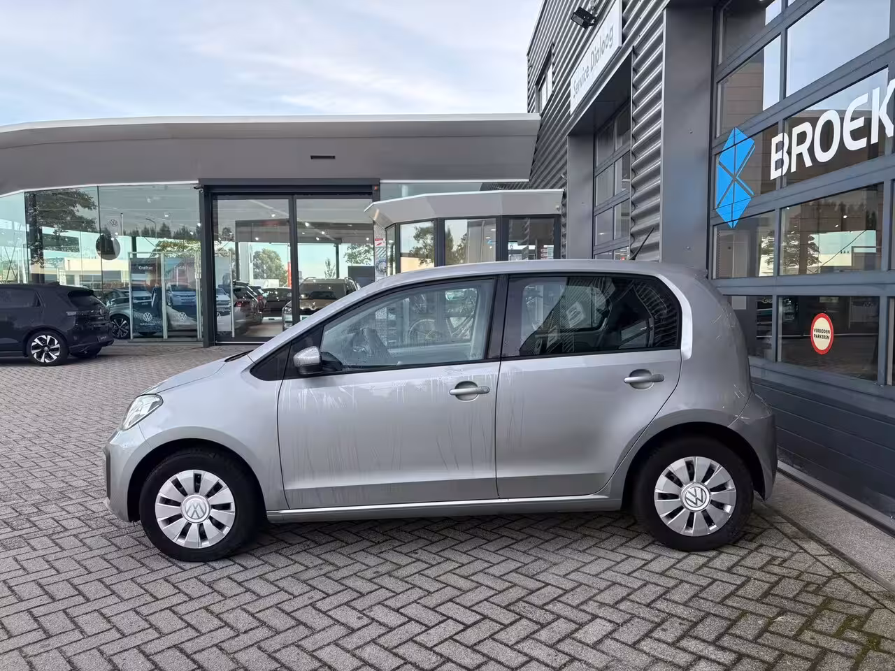 Volkswagen Up! 1.0 65 pk | Airco | CP Vergrendeling | Stuurbekrachtiging |