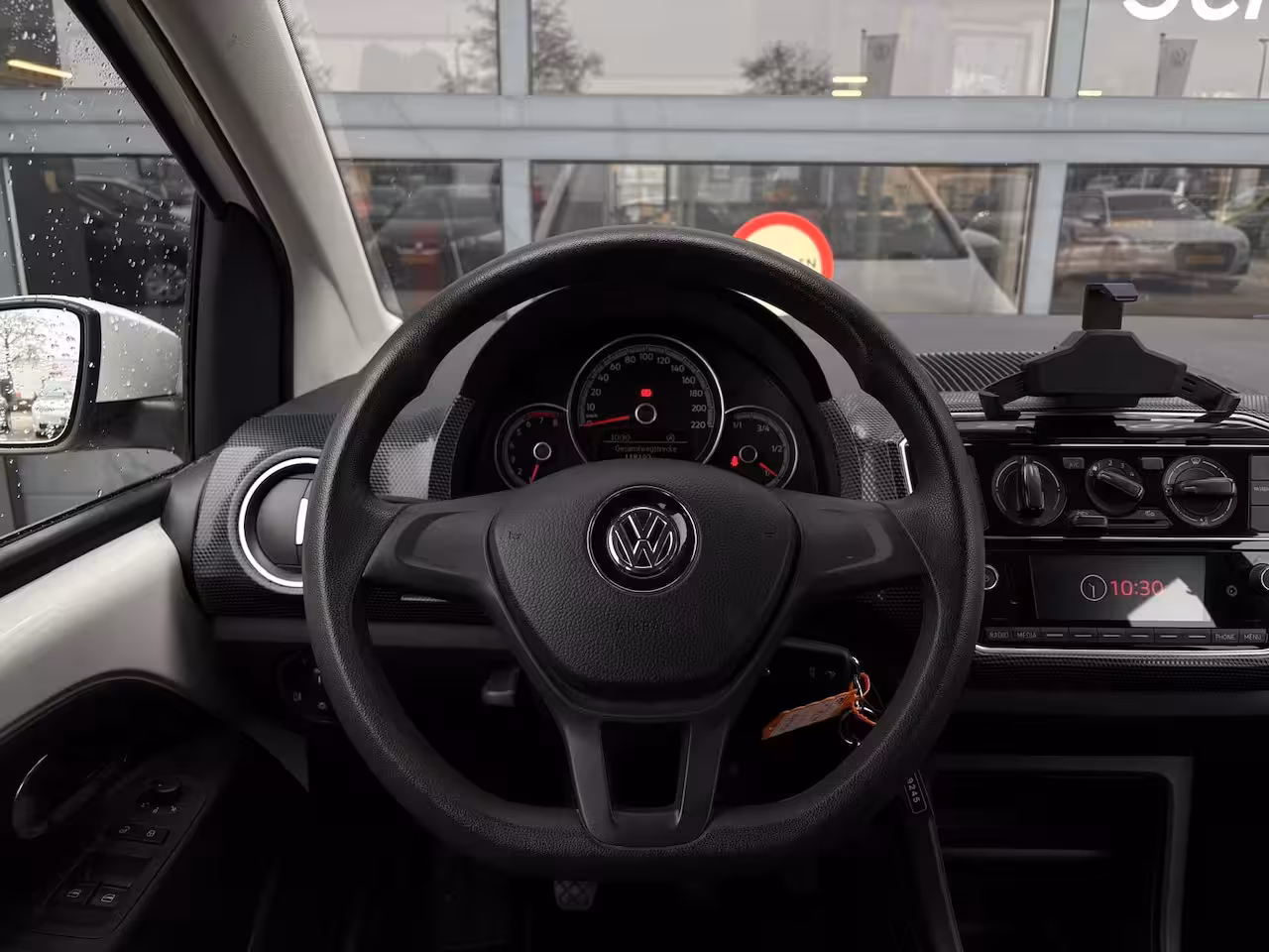 Volkswagen Up! 1.0 65 pk | Airco | CP Vergrendeling | Stuurbekrachtiging |