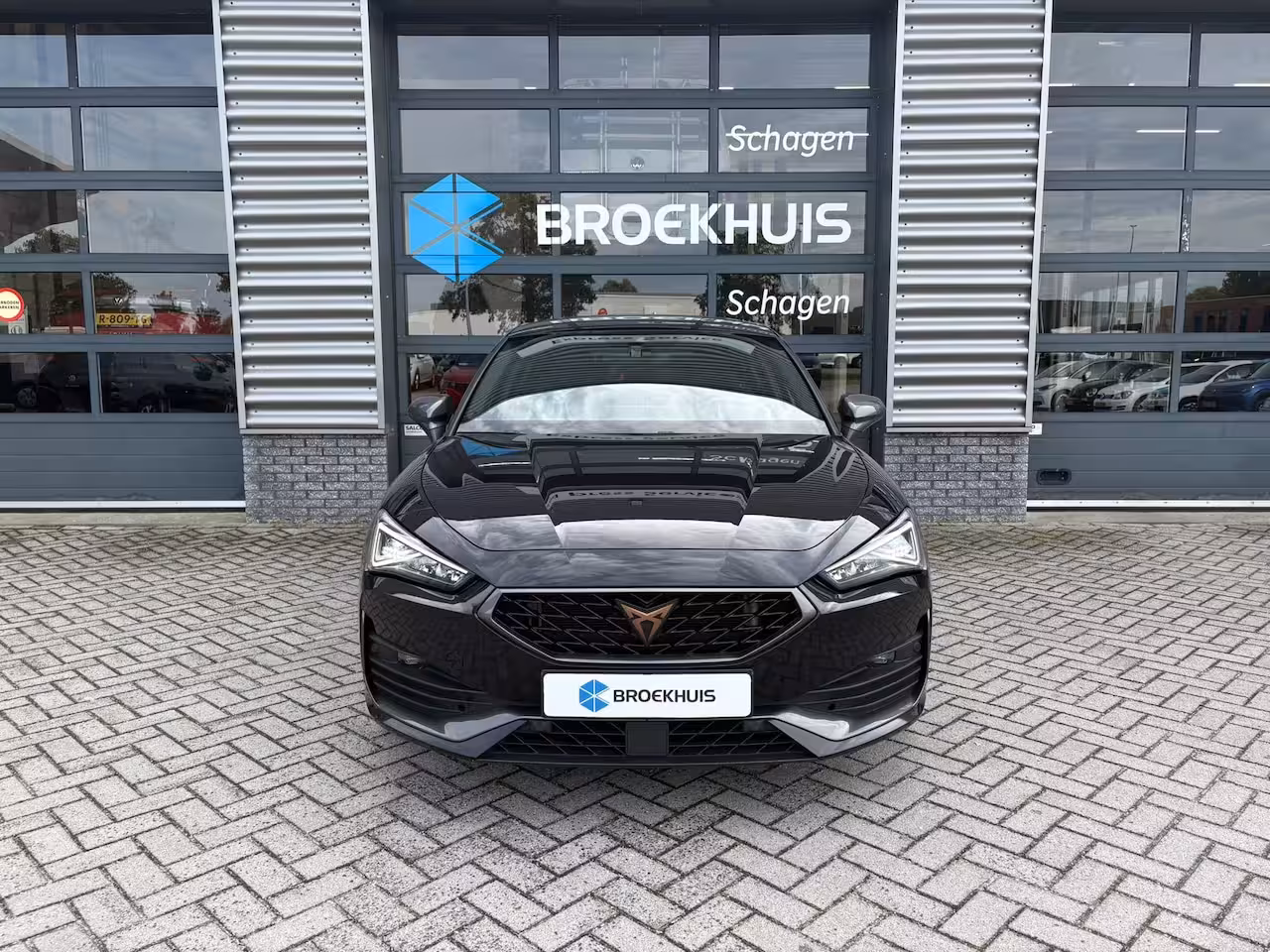 Cupra Leon 1.4 e-Hybrid 204 pk Essential 6-DSG | SoH 89, 33% | Apple Carplay | Parkeersensoren | Crui