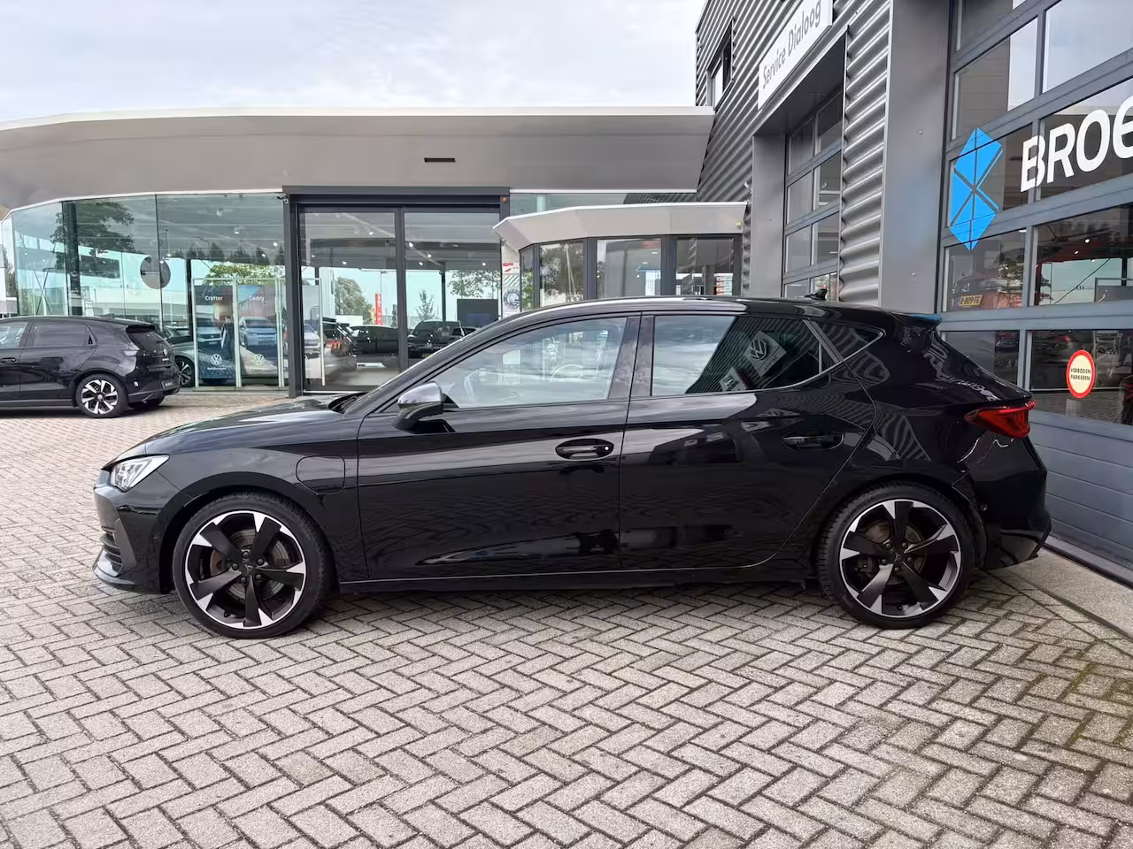 Cupra Leon 1.4 e-Hybrid 204 pk Essential 6-DSG | SoH 89, 33% | Apple Carplay | Parkeersensoren | Crui